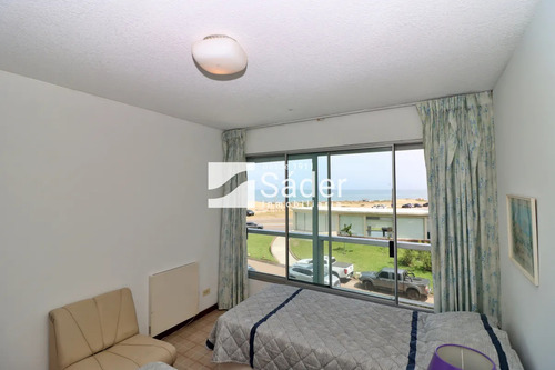 Apartamento Ubicado En La Icónica Playa Brava