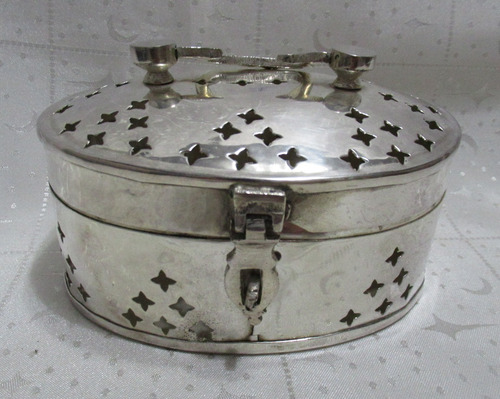 Antigua Caja Jaula Oriental Calada Metal Plateado P/ Grillos