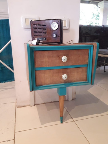 Antigua Radio A Transistores Trilixt Con Estuche Original