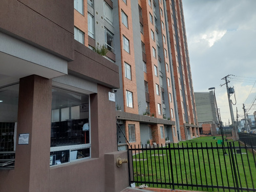 Se Vende O Arrienda  Apartamento Nuevo En Toberín (cra 18b Con 166).