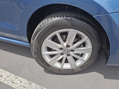 Volkswagen Polo 1.6 L4 Mt