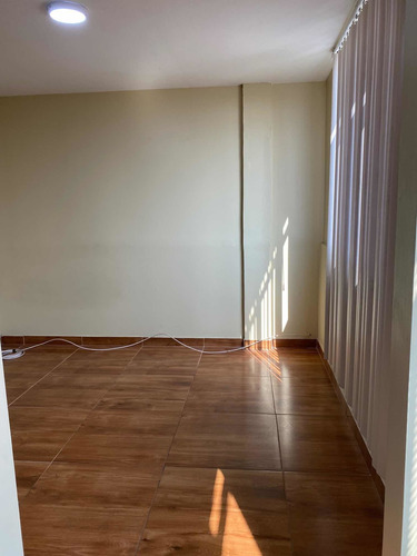 Imagen 24 de 29 de Mini Depa 30 M2 Incluye Servicios Cuadra 3 Av. La Molina - Atento Peru-2023
