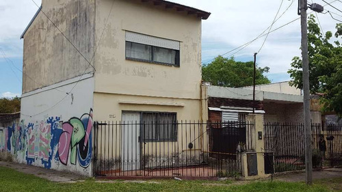 Imagen 3 de 6 de Casa Para 2 Familias En Venta En Ituzaingo Norte