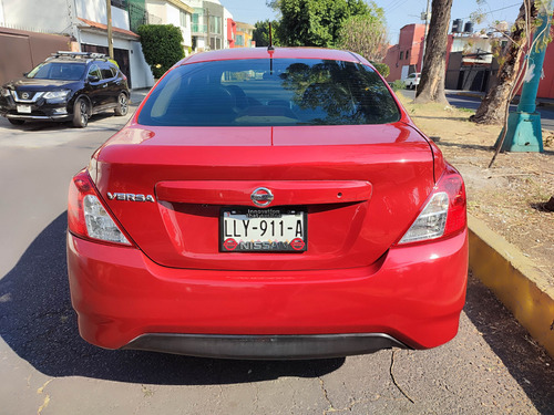 Nissan Versa 1.6 Exclusive Navi At