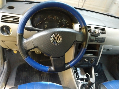 Volkswagen Parati 2000 1.0 16v 5p