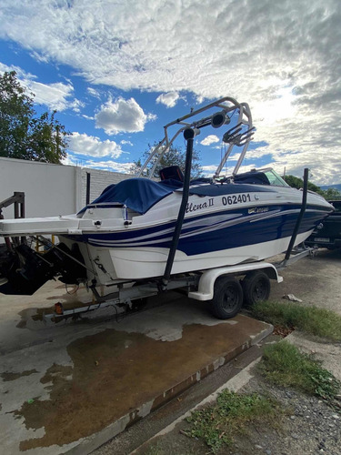 Imagen 2 de 15 de Lancha Campanili Mercruiser 250 Hp Wakeboard