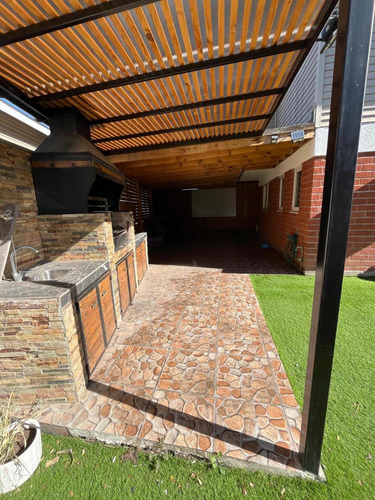 Amplia Casa! Condominio Cerrado, Ideal Para Crecer!