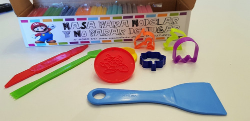 Caja Regalo 24 Masas + Cortantes + Estecas + Sellos
