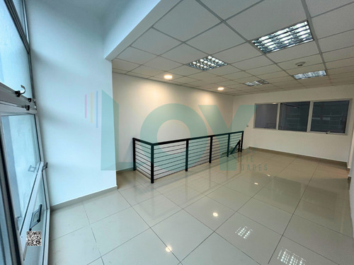 Bodega Con Oficina En Arriendo Colina. 466m2 Salida Ruta 5 N