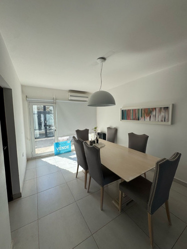 Casa En Venta 3 Dorm Romerillo N°4288 E/ Verbena Y Cortaderas Precio U$d225.000
