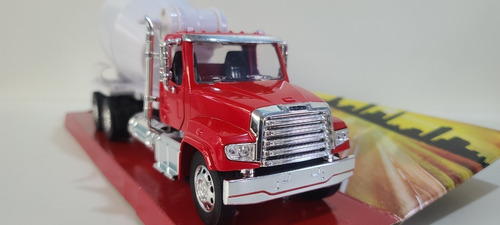 1:32 Camion Freightliner De La Marca New Ray 