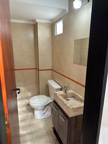 Ph En Venta - 2 Dormitorios 3 Baños - 72mts2 - Don Bosco, Quilmes