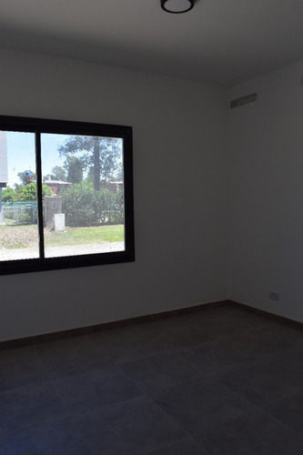 Casa A Estrenar En Barrio Privado Álvarez Del Bosque