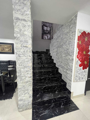 Imagen 25 de 29 de Moderna Casa En Venta Pueblo Nuevo