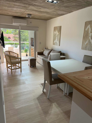 Departamento 2 Ambientes , P/ 4 Personas . Edificio Nice !!