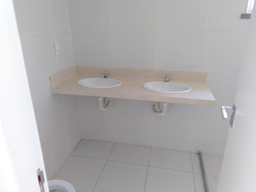 Imagem 6 de 14 de Casa Duplex À Venda Com 170 Metros Em Condomínio Fechado