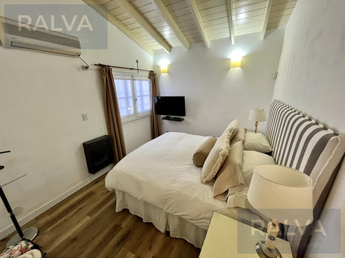 Imagen 14 de 30 de Casa 7 Ambientes - Jardin - Parrilla - Villa Adelina