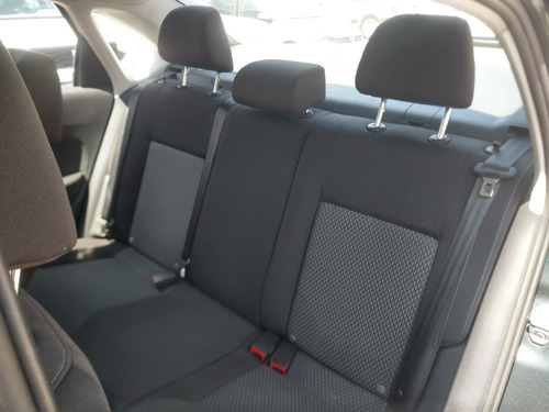 Imagen 7 de 10 de Volkswagen Vento 2020 1.6 Confortline Plus Mt