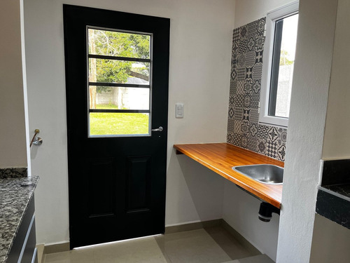 Casa Dúplex En Venta En Parque Leloir, Ituzaingó, G.b.a. Zona Oeste