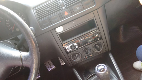 Volkswagen Golf 1.6 Sport 5p