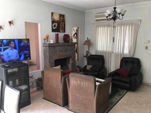 Imagen 2 de 14 de Dúplex 3 Ambientes En Muy Buen Estado - Banfied