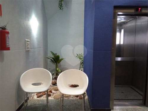 Imagem 6 de 19 de Sala Comercial, 48m², De Frente, Com Ar Condicionado, Na Av. Lima E Silva, Cidade Baixa - Reo409169