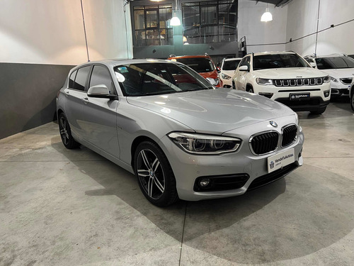 Imagen 2 de 13 de Bmw Serie 1 2018 1.5 118i Sport Line 136cv