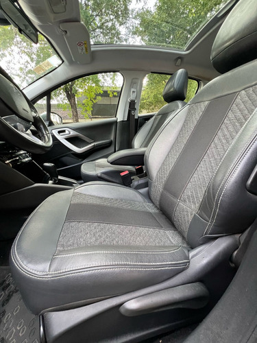 Peugeot 208 1.6 Feline Tiptronic