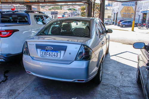 Imagem 4 de 4 de Ford Fiesta