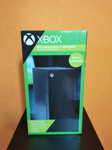 Xbox Series X Oficial Mini Refrigerador Capacidad 8 Latas
