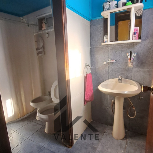 Casa En Pando; Iturria A 200 Metros De Gral.artigas