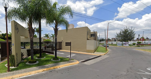 Excelente Oportunidad, Casa En Venta En Bosques De San Pedro En Bello Horizonte, Puebla Jg17