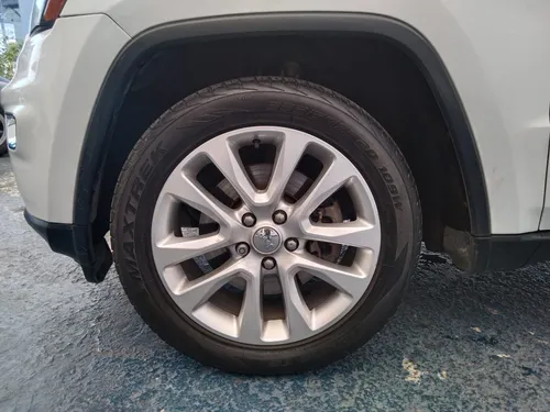 Jeep Grand Cherokee 5.7 V8 Limited Lujo 4x4 At