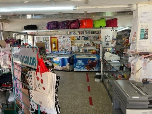 Imagen 15 de 20 de Venta , Local Comercial Completo, Complejo Buceo O Venta Llaves