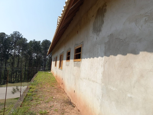 Vendo Casa Inacabada, Estilo Chalé, Com Um Lindo Sótão Com Vista Para O Lago.