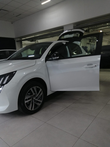 Imagen 8 de 17 de Vendo Ya Peugeot 208 Feline Adjudicado