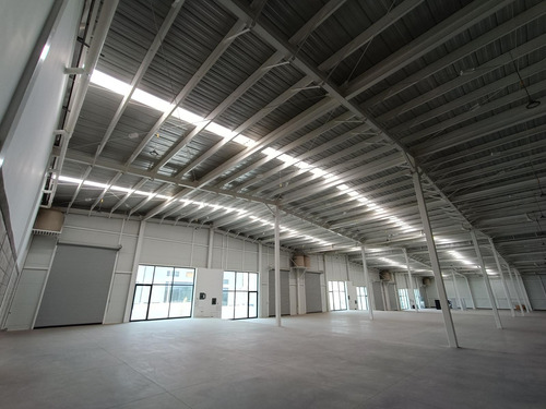 Nave Industrial En Renta En Apaseo Guanajuato 4,000 M2