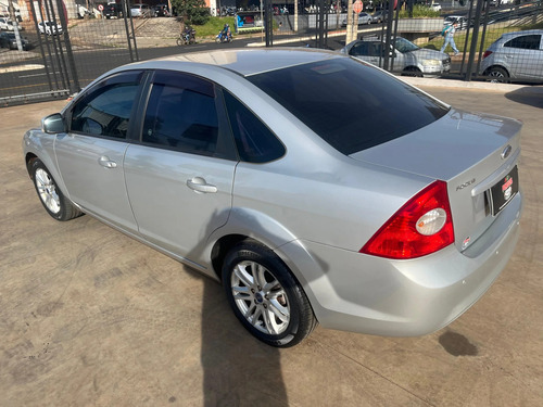 Ford Focus 1.6 GL SEDAN 16V FLEX 4P MANUAL