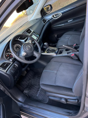 Imagen 9 de 18 de Nissan Sentra 2018 2.0 Sr