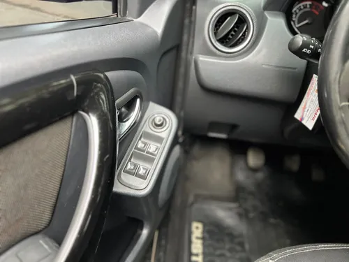 Renault Duster Oroch 2.0 Intens 4X4