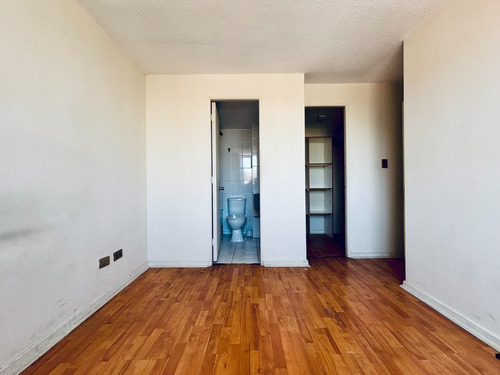 Se Vende A Pasos Parque Bustamante, 3 Dormitorios, Santiago