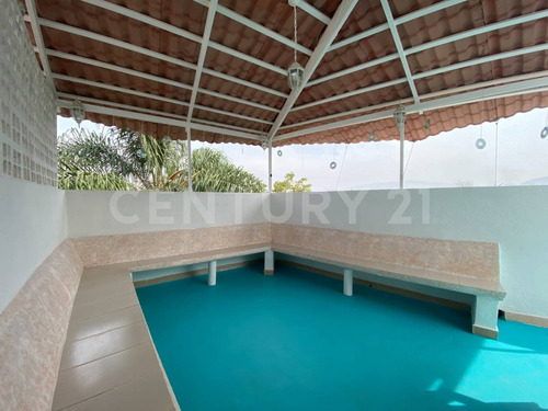 Casa En Venta, Fracc. Los Olivos, Tlaquepaque, Jalisco.