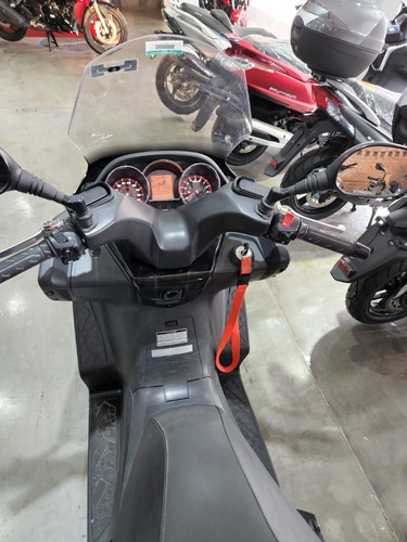 Imagen 8 de 16 de Kymco Downtown 300i / 2019 /21.349 Km.
