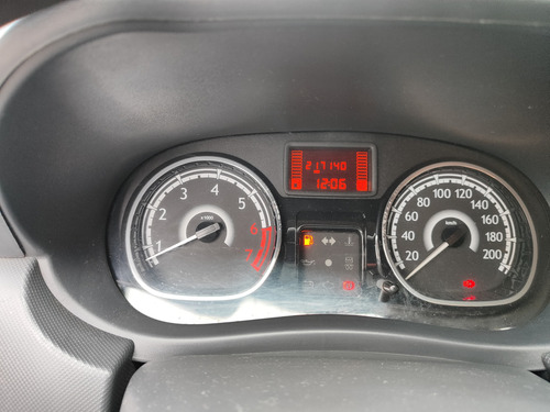 Renault Sandero 1.0 16v Expression Hi-flex 5p