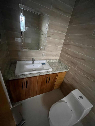 Casa 3 Habitaciones 2 Baños En Santiago