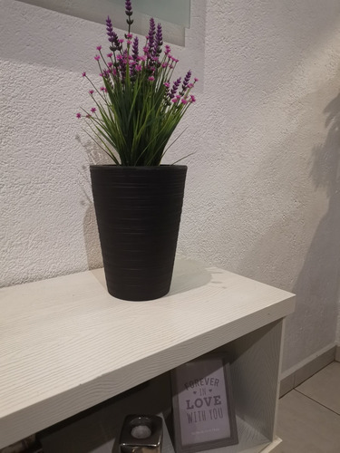 Maceta Minimalista Plástico Con Planta Artificial Decorativa