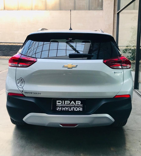 Imagen 4 de 9 de Chevrolet Traker