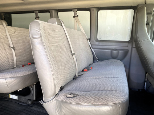 Chevrolet Express 6.0ls C 15 Pas At