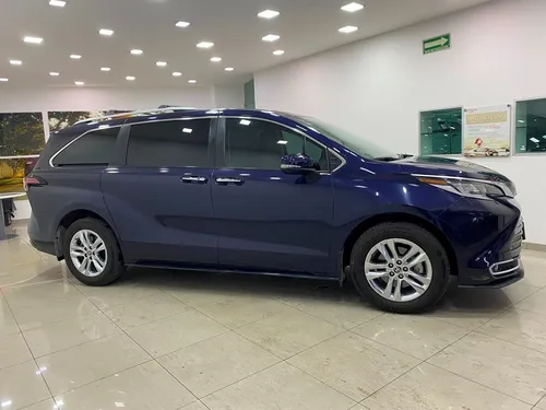 Toyota Sienna 3.5 Limited At