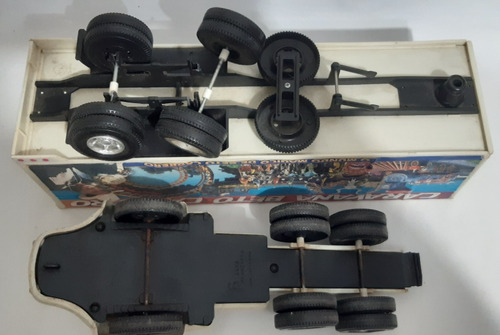 Elka Caminhão Jacare E Bau Carreta Beto Carrero * Detalhes * (Usado)